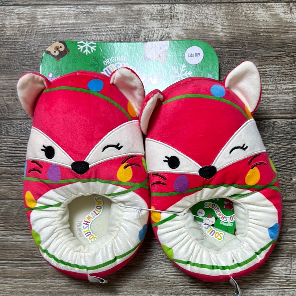 Squishmallows Red and White Fox Slippers, Size 8/9